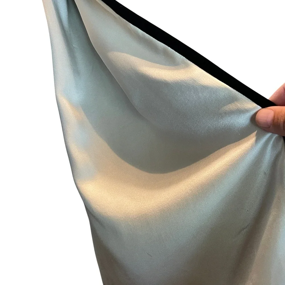 VTG Banana Republic Black Velvet Scarf 100% Silk Lining Cream Ivory Evening Wrap